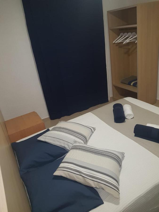 Hostal Mozaik Lloret Λορέτ Ντε Μαρ Εξωτερικό φωτογραφία