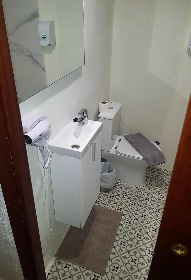 Hostal Mozaik Lloret Λορέτ Ντε Μαρ Εξωτερικό φωτογραφία