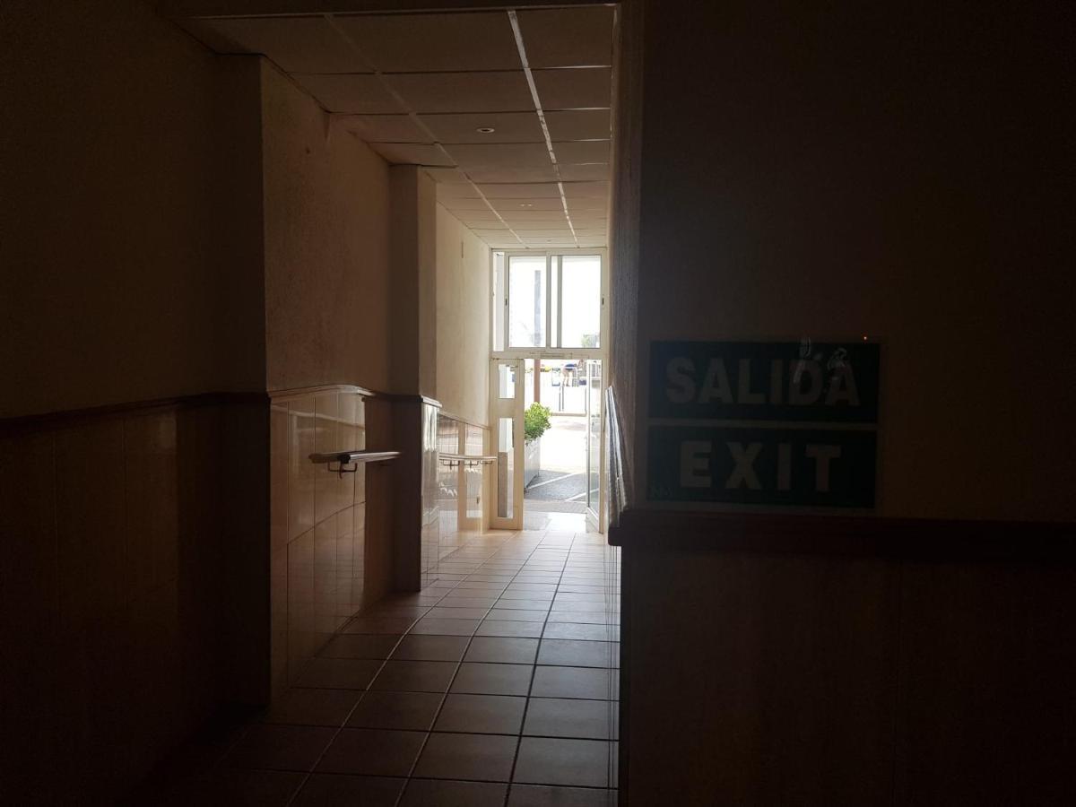 Hostal Mozaik Lloret Λορέτ Ντε Μαρ Εξωτερικό φωτογραφία