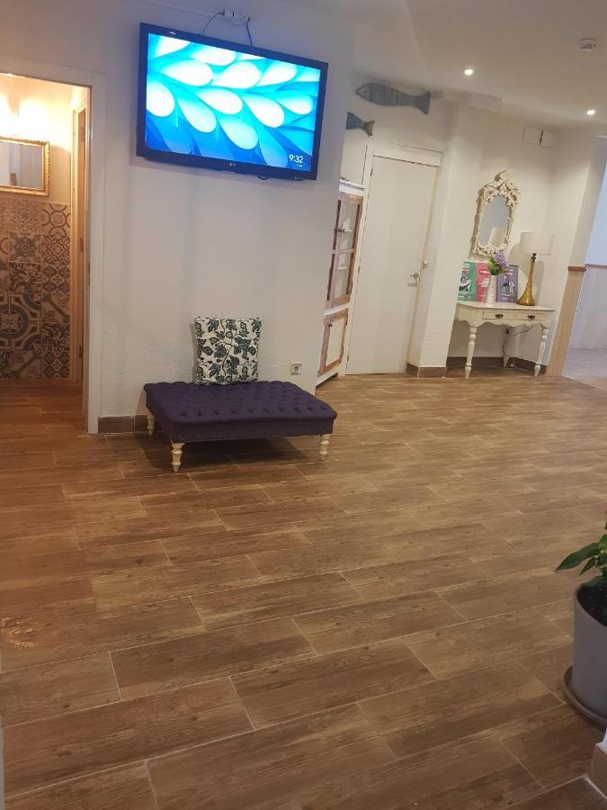 Hostal Mozaik Lloret Λορέτ Ντε Μαρ Εξωτερικό φωτογραφία