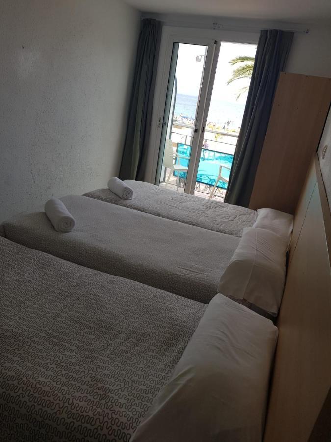 Hostal Mozaik Lloret Λορέτ Ντε Μαρ Εξωτερικό φωτογραφία